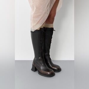 Miista MICHAELA BOOTS
Brown Brush Off Leather